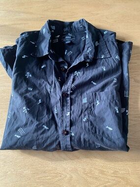 Eidon Penguin Black Short-Sleeve Button-Down